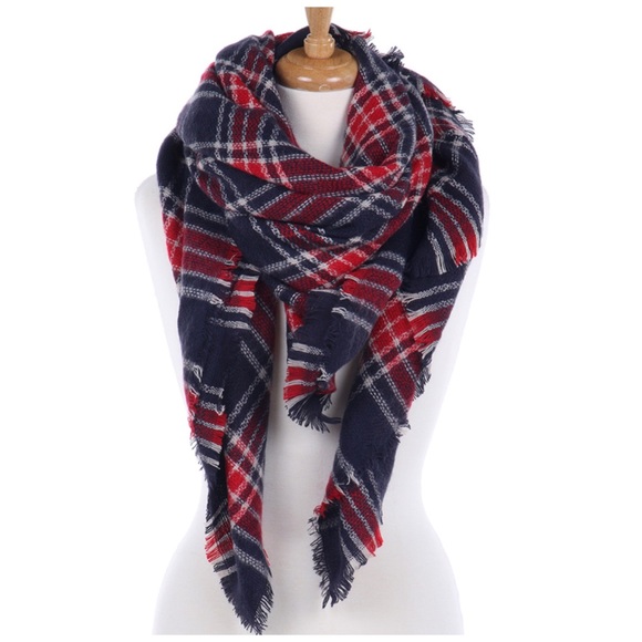 Plaid blanket scarf ๐๐๐ป NWT - Picture 2 of 5